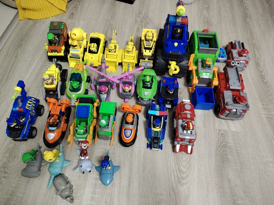 Vând lot paw patrol