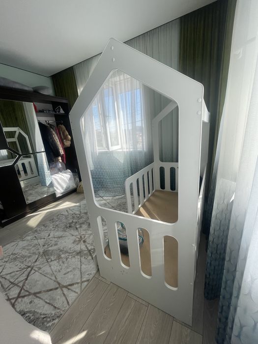 Духовка 10 тыс и кроват беспалтно