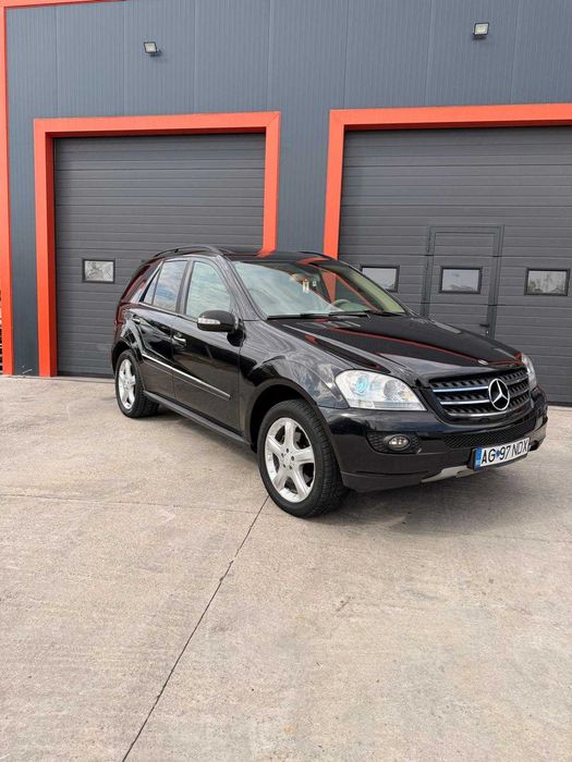 Mercedes Benz ML 350 CDI 3.0 V6 4MATIC |4x4|Cârlig 3.5T|Trapă|Jante 19