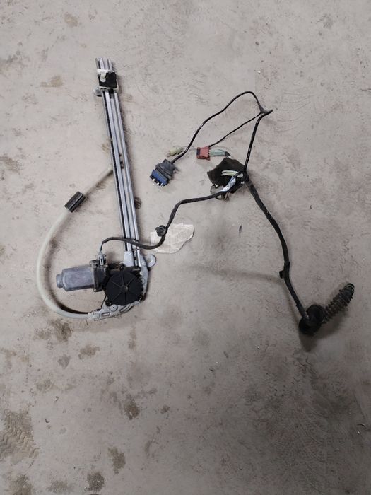 Рено лагуна 2 лява предна задна врата Кабели Ел стъкло задно