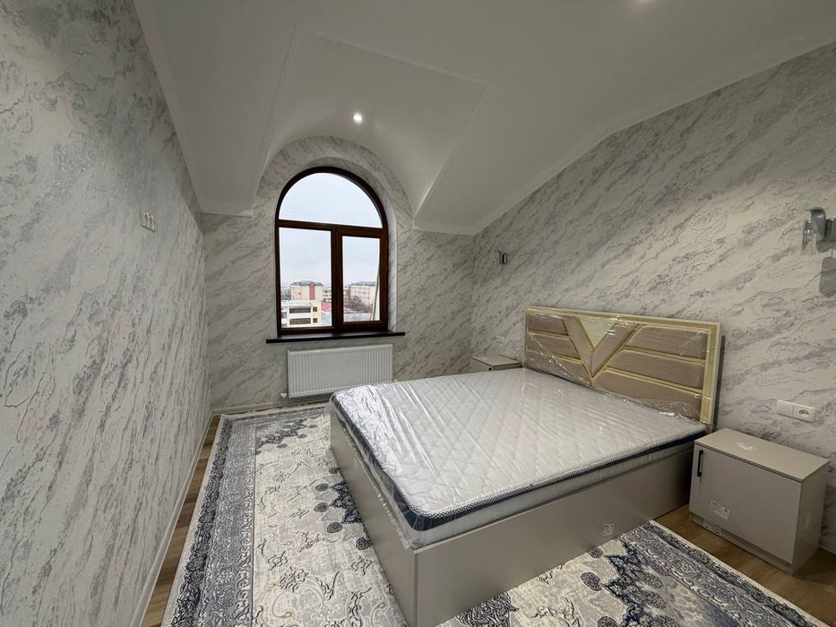 Новостройка Мансарда 136 кв 4+холл