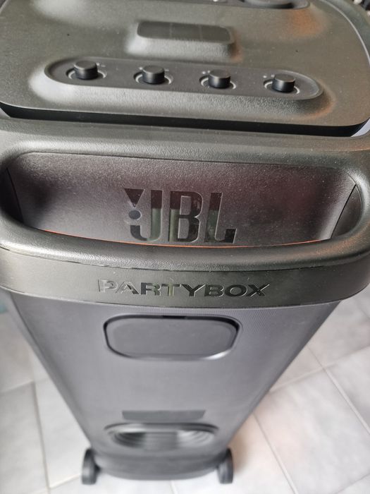 JBL Ultimate partybox 1100w