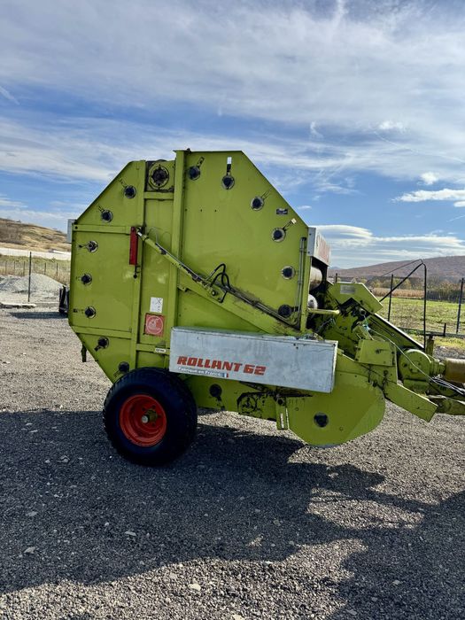 Presa balotat rotunda claas roland 62