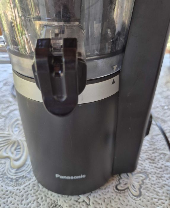 Panasonic MJ-L700 бавна сокоизтисквачка за части