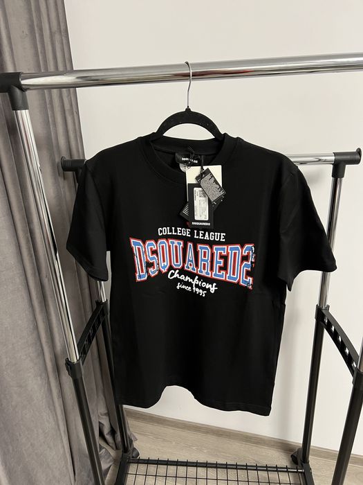 Tricou DSQUARED2 super calitate