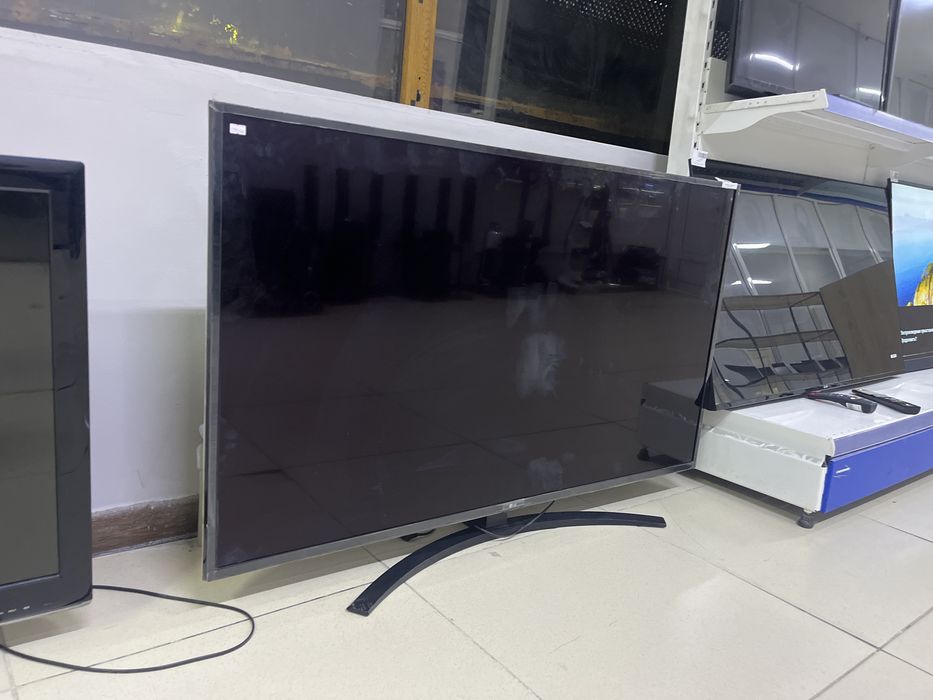 Телевизор LG в хорошем состоянии