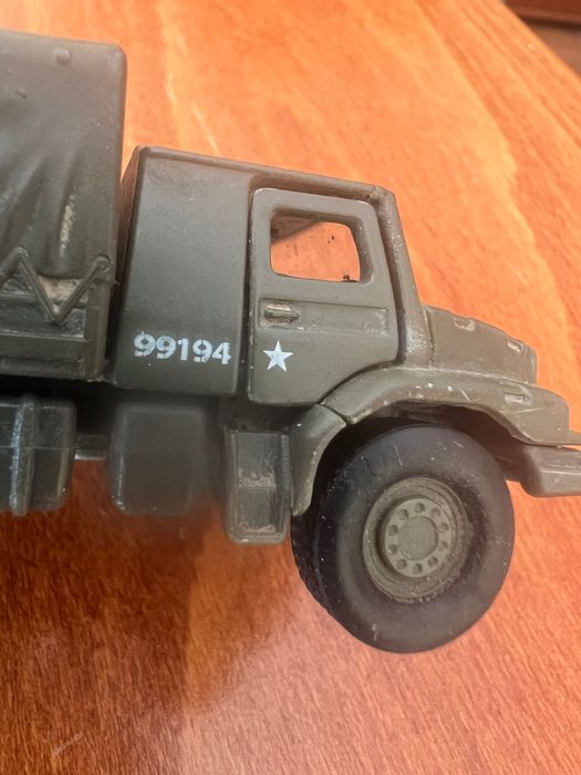 Военно камионче играчка