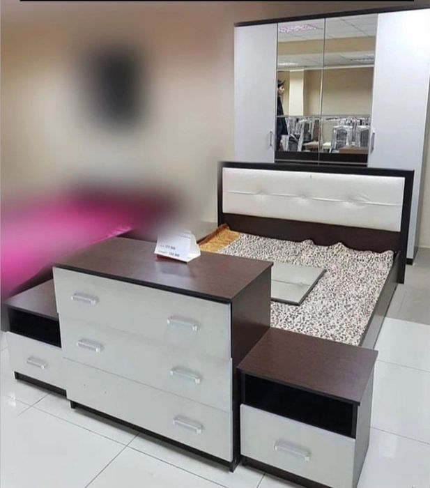 Спальные гарнитуры (10 видов)