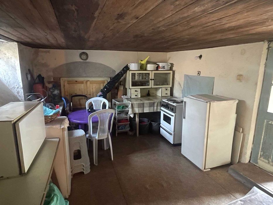 1830-Продава се къща в село Топчии!