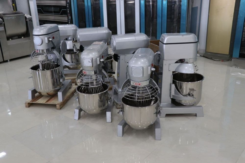 Миксер планетарный (20 литров) | Universal mikser (20 litr)