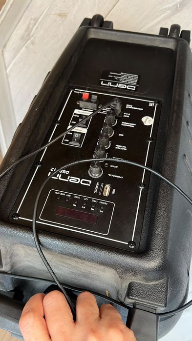 Колонка DENN DBS 812