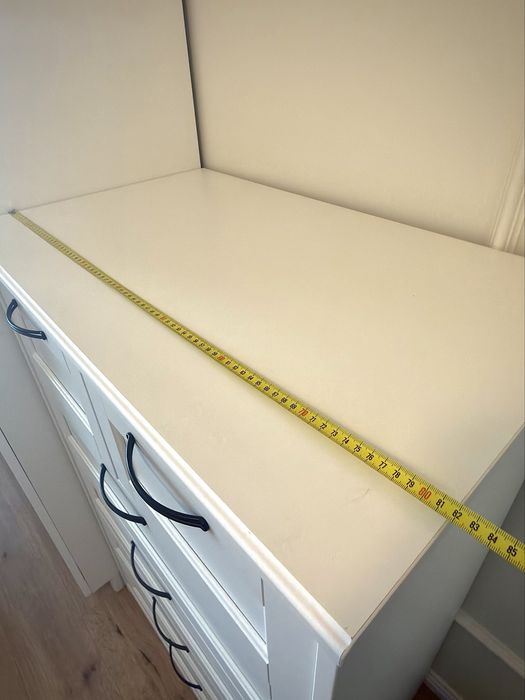 Comodă albă cu 6 sertare – stare excelentă, ca nouă