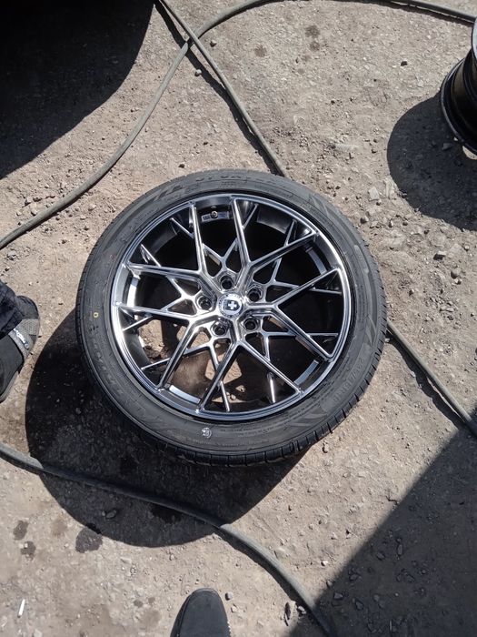 Комплект дисков с резиной R18