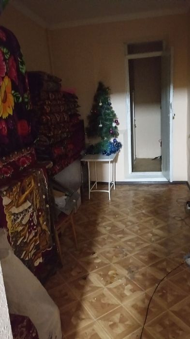 2 Qavatli xovli sotiladi, xamma sharoitlarga ega.