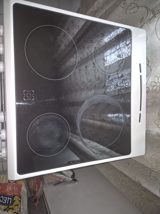 Электроческая плита Hansa