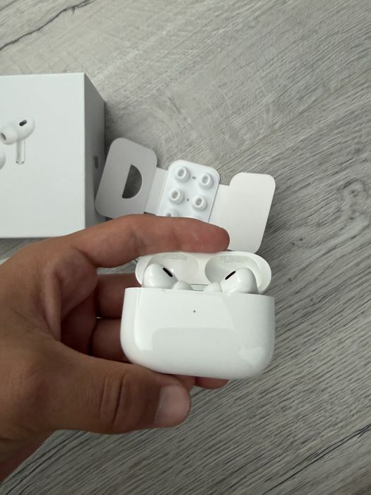Airpods Pro 2 noi , negociabil