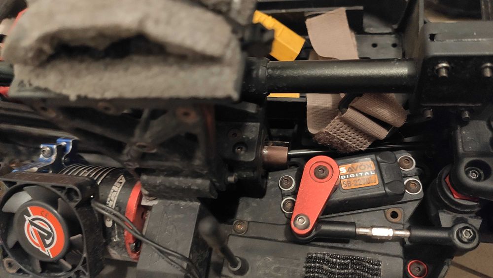 Monster Team Corally KRONOS XP6S 1:8 V2 - RTR