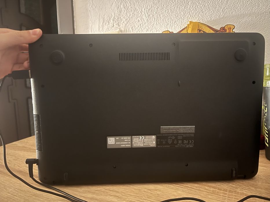 Vand laptop ASUS x543ma SSD