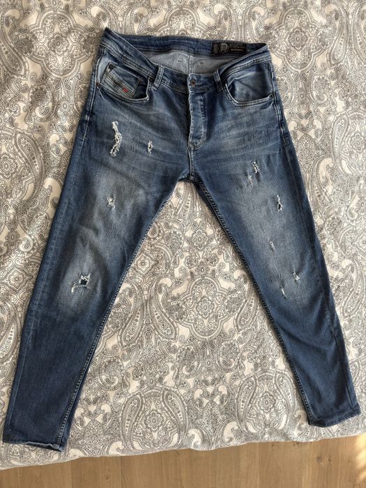 Мъжки Дънки DIESEL 32 размер