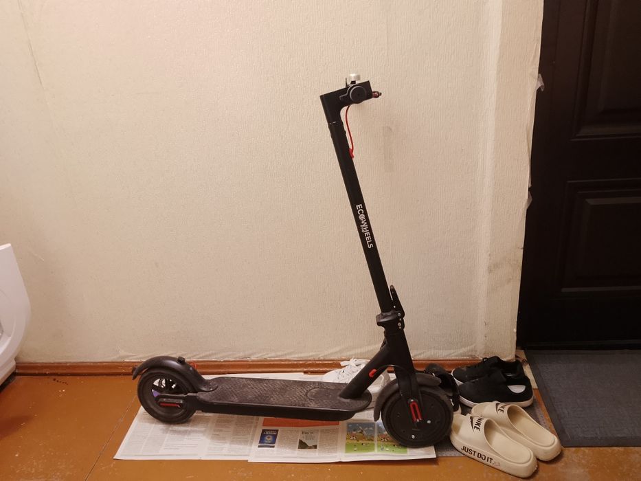 Продам электро самокат
