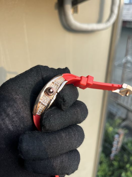 Дамски часовник Dannilu НАМАЛЕН