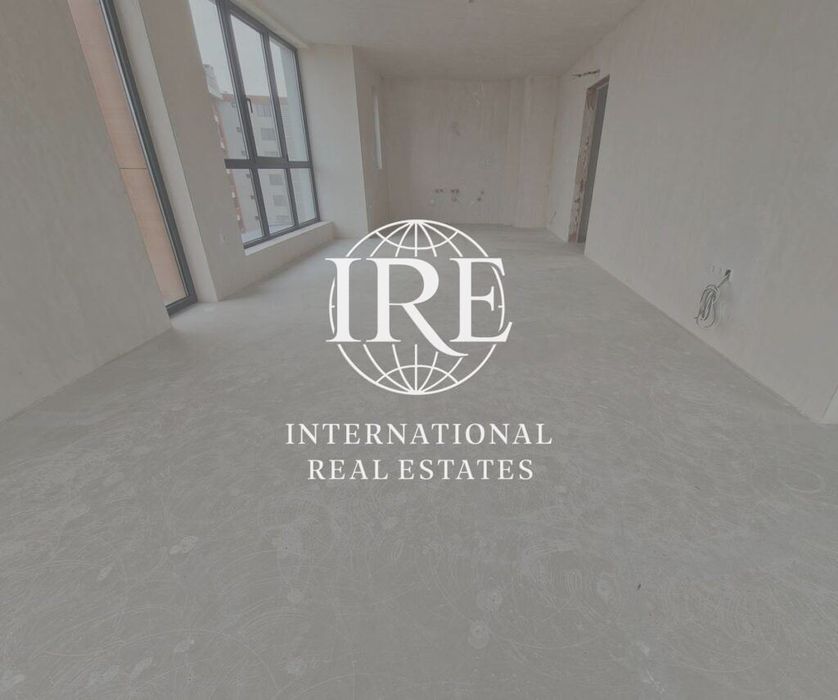 Продава се Четиристаен апартамент в Варна, Бриз - 165 кв.м за 1298 €/кв.м - Снимка #1