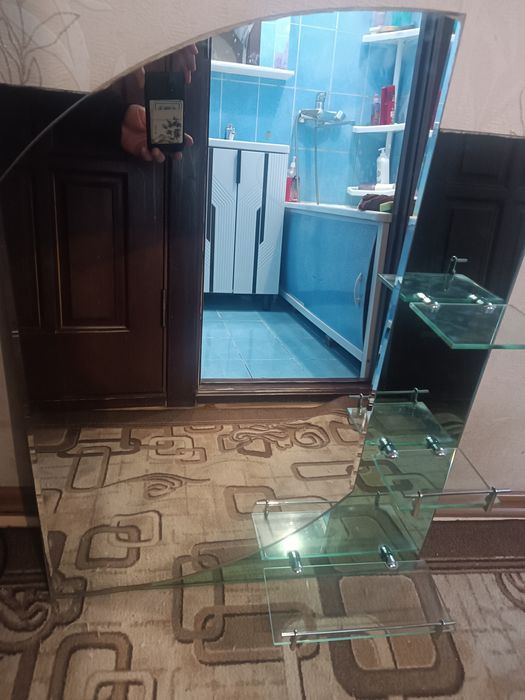 Продам зеркало для ванной комнаты .