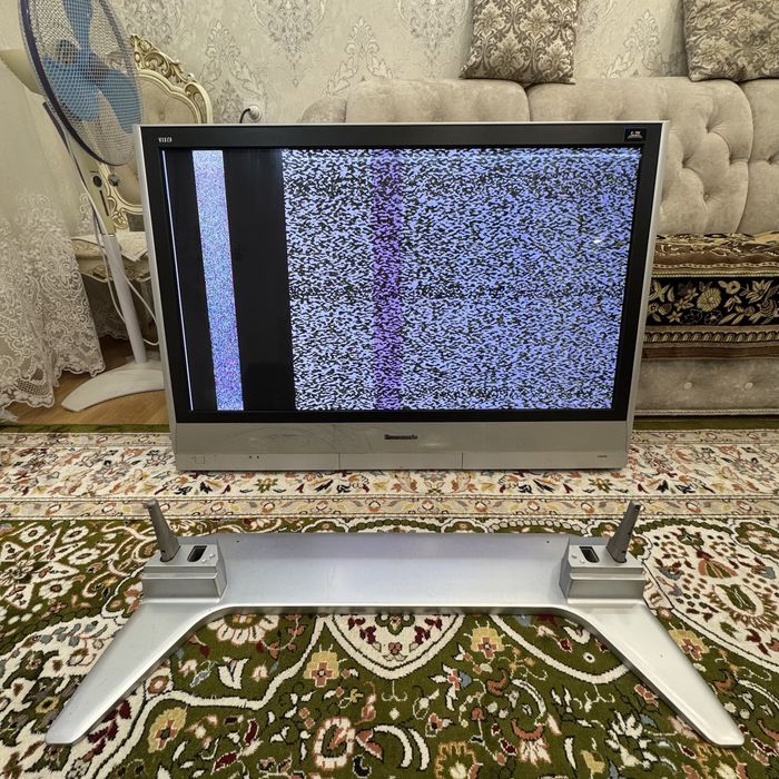 Телевизор 25К диагональ 105см
