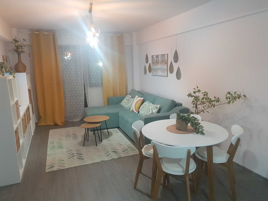 Inchiriez Ap. Nou 3 cam. Pitesti Complex Trivale Park 550 € neg