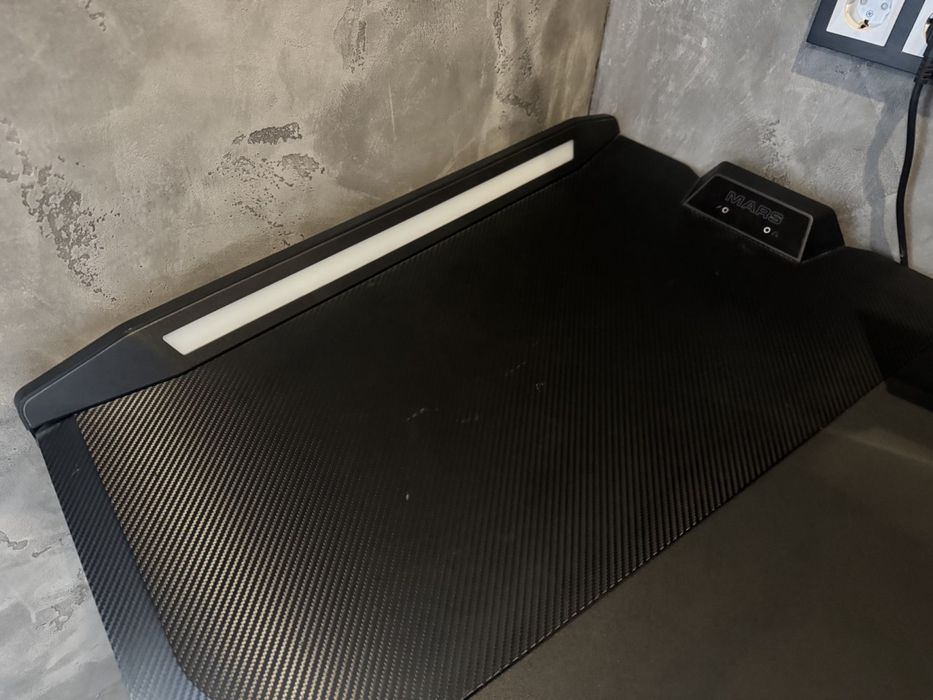 Компьютерный стол Coogar