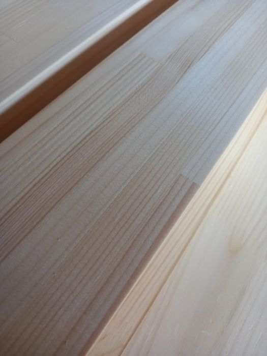 Riflaje lemn molid stratificat