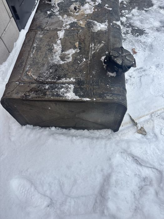 Топливный бак 300 литров