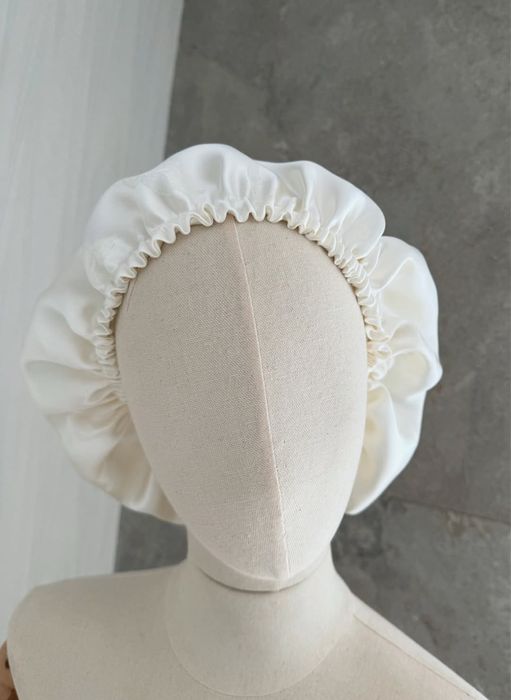 Копринено боне и ластик размер S