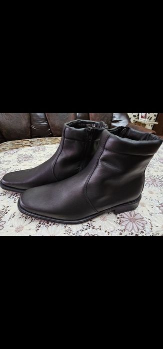 Черни мъжки боти от естествена кожа 43 номер