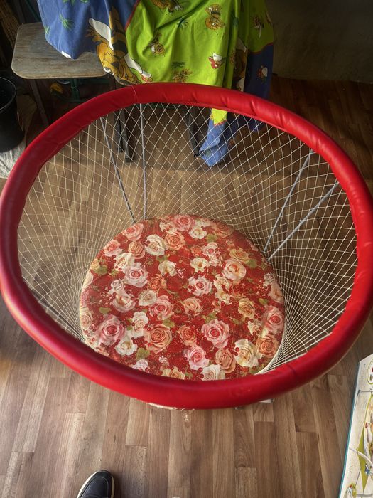 Продам манеж сетчатый