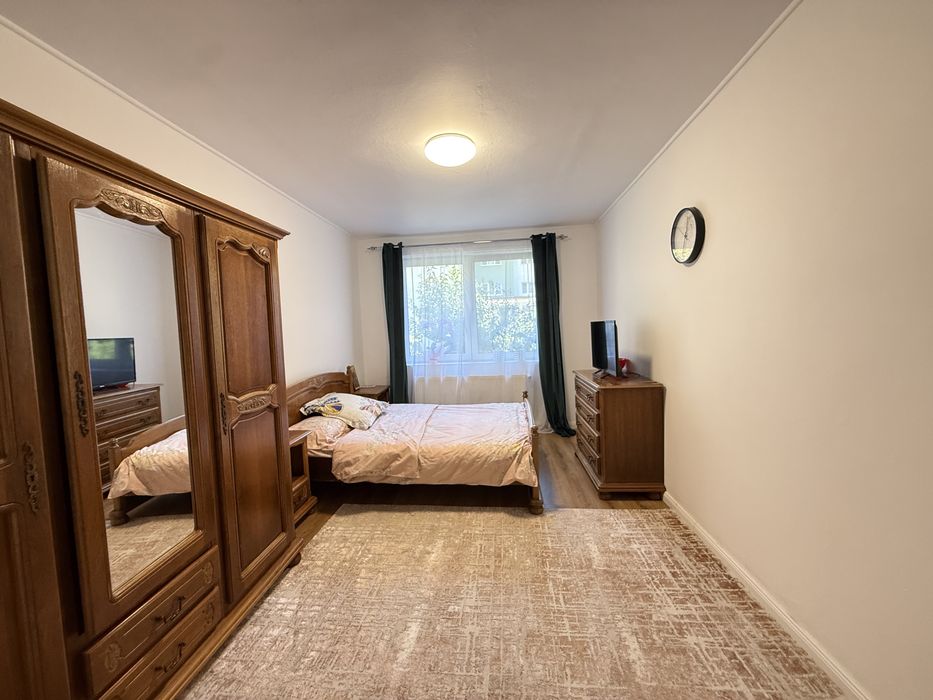 Apartament 3 camere 59 mp zona  Unicarm