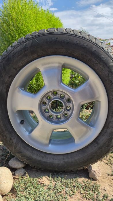 Продам зимнюю резину