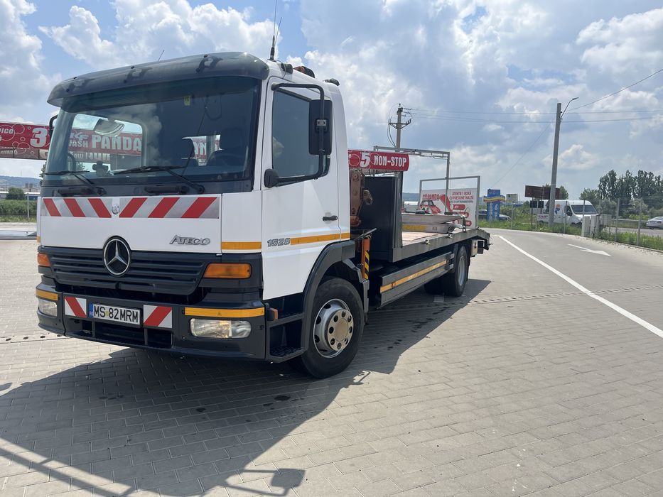 Autoplatforma-platforma utilaje cu macara Mercedes Atego 1528