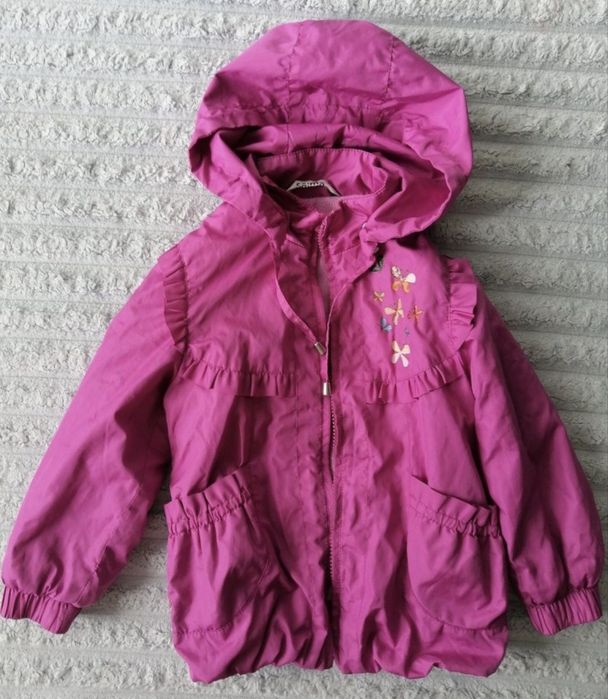 Курточка весенняя на девочку