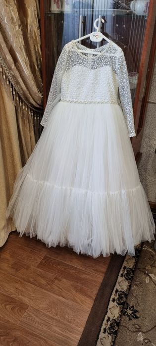 Платье очень красивое,качественное