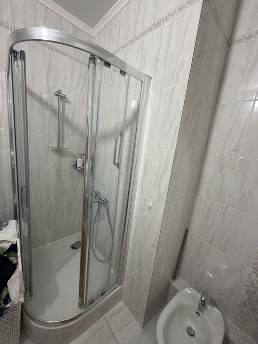 Продам душевую кабину