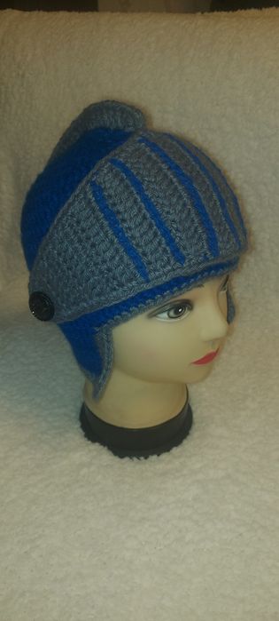 Продаются спортивные шапочки