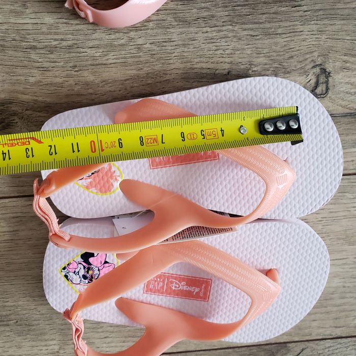 Сандалии пляжные GAP на девочку