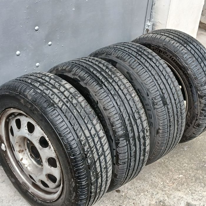 Нови гуми 185/60/14 с джанти Гаранция