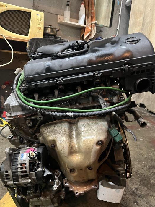 Продам двигатель от ниссана ноута .