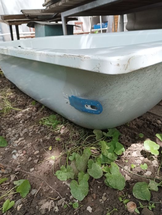 Продам ванную без ножек