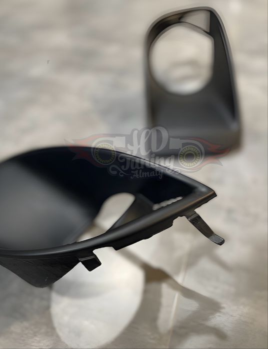 Крышки противотуманных фар Subaru Impreza GDB