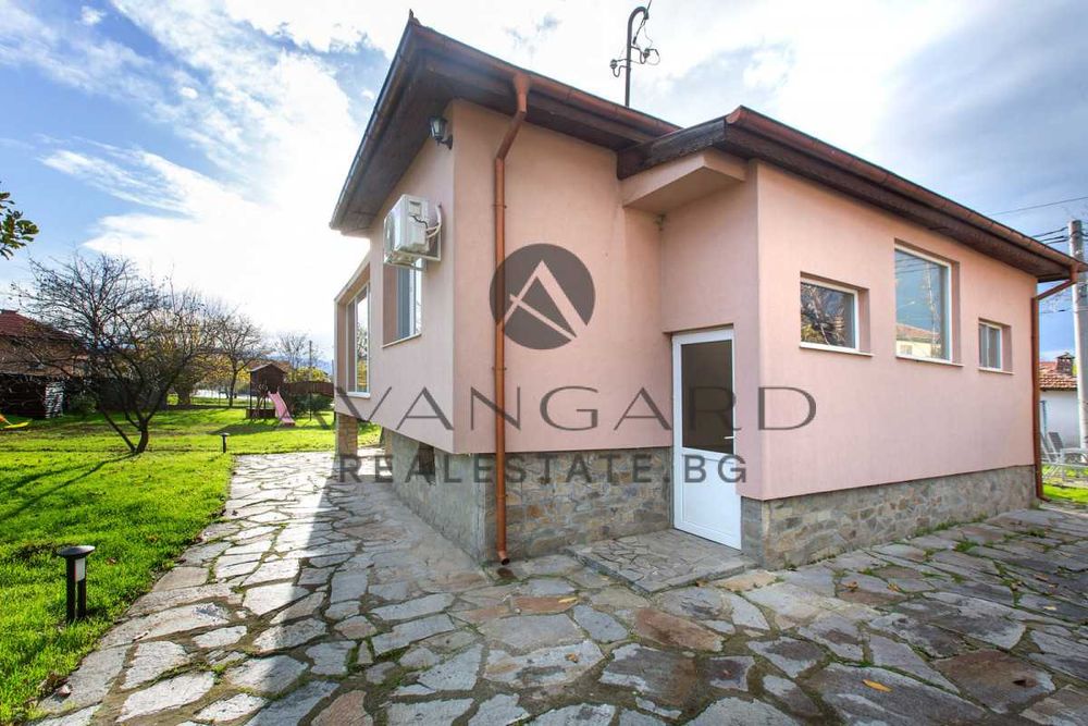 оф.24868 Напълно обзаведена къща в Оризари