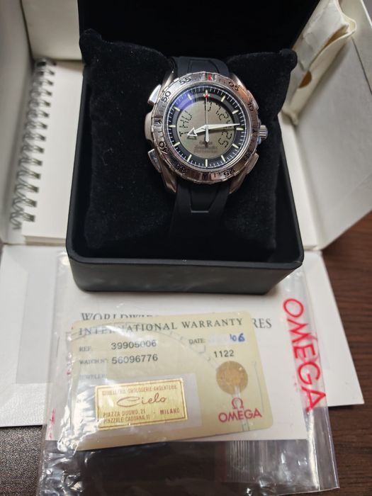 Часовник Omega Speedmaster X33