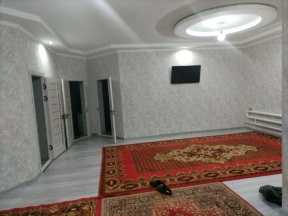 Uy sotiladi 5.5 sotx